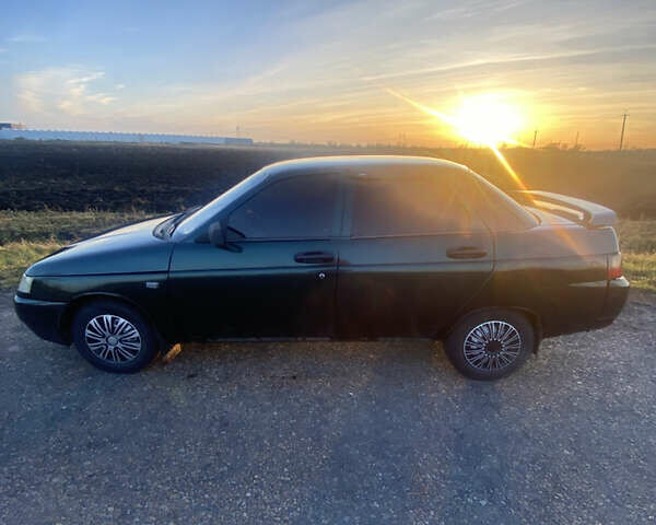 Зеленый ВАЗ 2110, объемом двигателя 1.5 л и пробегом 344 тыс. км за 1400 $, фото 2 на Automoto.ua