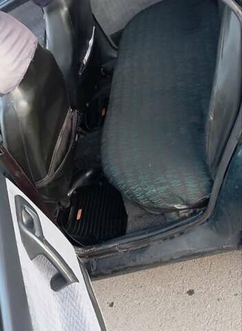 Зеленый ВАЗ 2110, объемом двигателя 1.5 л и пробегом 157 тыс. км за 1150 $, фото 7 на Automoto.ua