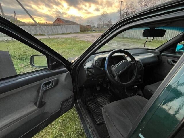 Зеленый ВАЗ 2110, объемом двигателя 0 л и пробегом 250 тыс. км за 1300 $, фото 6 на Automoto.ua