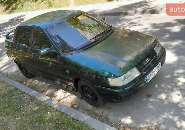 Зеленый ВАЗ 2110, объемом двигателя 1.5 л и пробегом 333 тыс. км за 1100 $, фото 1 на Automoto.ua