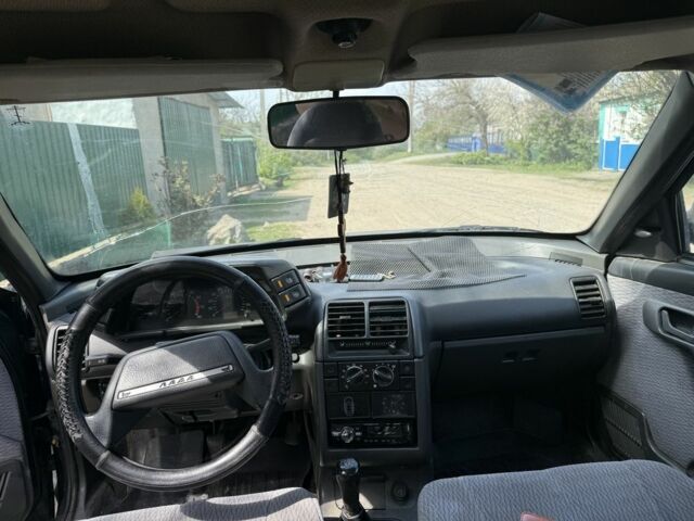 Зеленый ВАЗ 2110, объемом двигателя 1.5 л и пробегом 181 тыс. км за 1800 $, фото 11 на Automoto.ua