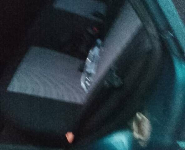 Зелений ВАЗ 2110, об'ємом двигуна 1.5 л та пробігом 74 тис. км за 2500 $, фото 4 на Automoto.ua