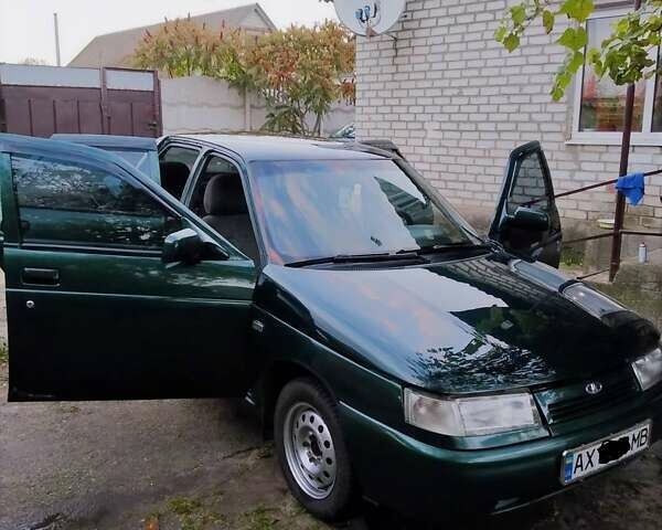 Зеленый ВАЗ 2110, объемом двигателя 1.5 л и пробегом 120 тыс. км за 1800 $, фото 1 на Automoto.ua