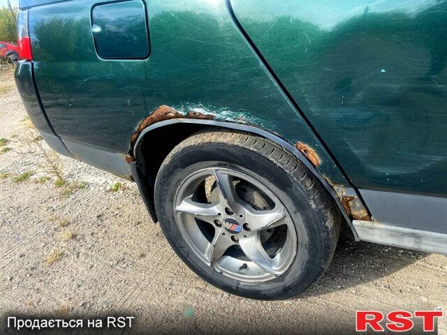 Зелений ВАЗ 2110, об'ємом двигуна 1.5 л та пробігом 274 тис. км за 1300 $, фото 4 на Automoto.ua