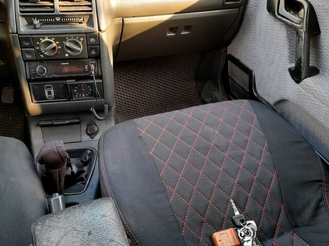 Зеленый ВАЗ 2110, объемом двигателя 1.5 л и пробегом 195 тыс. км за 2000 $, фото 1 на Automoto.ua