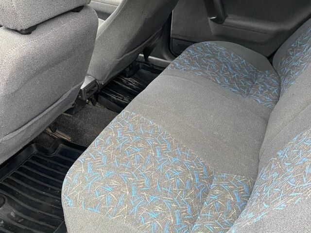 Зеленый ВАЗ 2110, объемом двигателя 1 л и пробегом 137 тыс. км за 1550 $, фото 5 на Automoto.ua