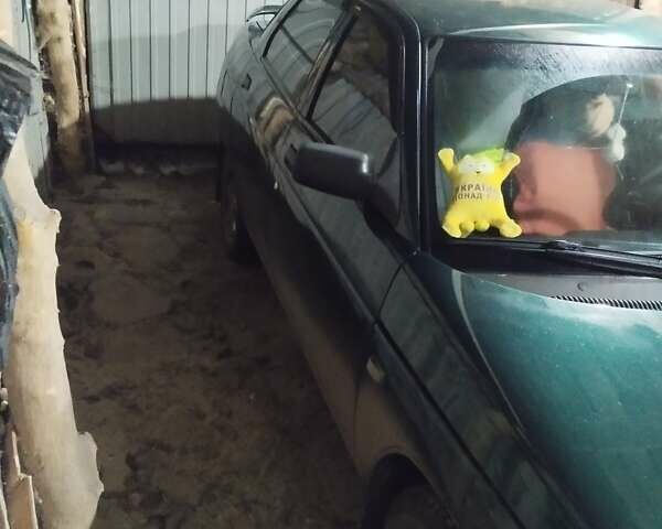 Зелений ВАЗ 2110, об'ємом двигуна 1.5 л та пробігом 272 тис. км за 3000 $, фото 1 на Automoto.ua