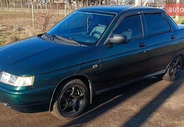 Зеленый ВАЗ 2110, объемом двигателя 1.5 л и пробегом 204 тыс. км за 2200 $, фото 1 на Automoto.ua