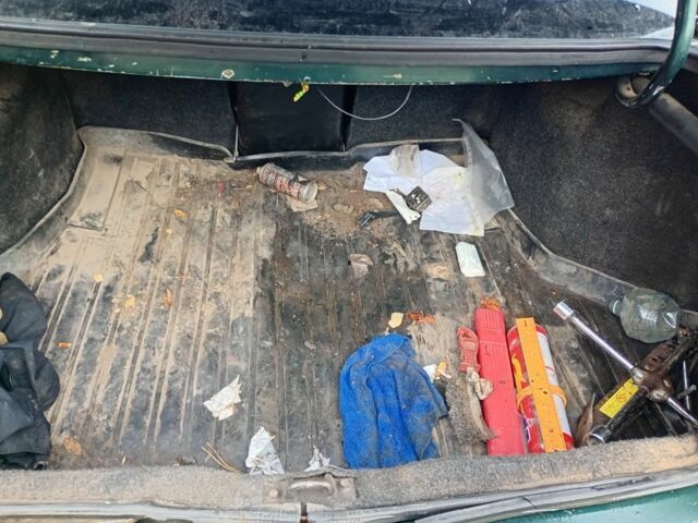 Зеленый ВАЗ 2110, объемом двигателя 1.5 л и пробегом 434 тыс. км за 520 $, фото 4 на Automoto.ua