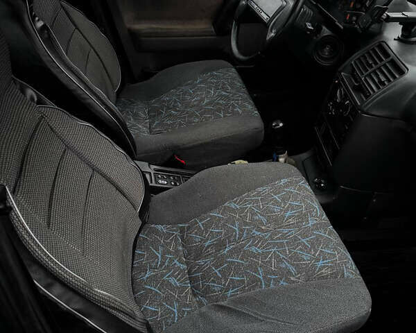 Зеленый ВАЗ 2110, объемом двигателя 1.5 л и пробегом 220 тыс. км за 1000 $, фото 6 на Automoto.ua