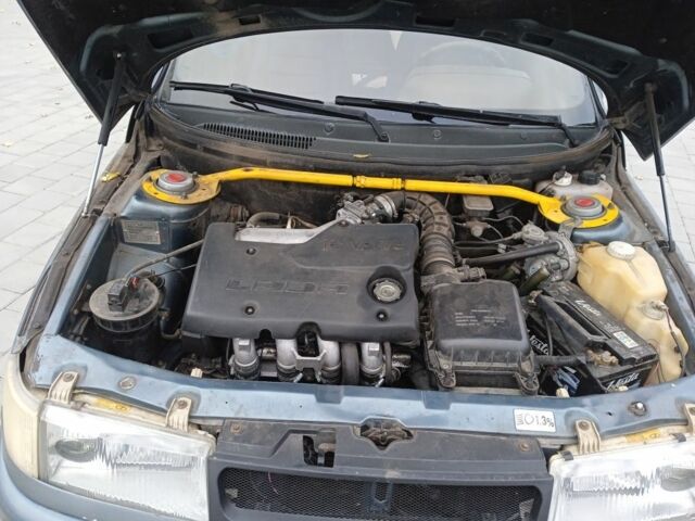 Зеленый ВАЗ 2110, объемом двигателя 0 л и пробегом 400 тыс. км за 1100 $, фото 4 на Automoto.ua