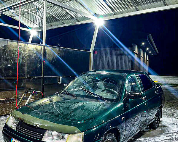 Зеленый ВАЗ 2110, объемом двигателя 1.5 л и пробегом 320 тыс. км за 900 $, фото 1 на Automoto.ua