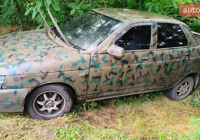 Зеленый ВАЗ 2110, объемом двигателя 1.5 л и пробегом 200 тыс. км за 1350 $, фото 4 на Automoto.ua