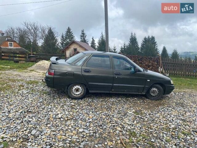 Зеленый ВАЗ 2110, объемом двигателя 1.5 л и пробегом 378 тыс. км за 1800 $, фото 4 на Automoto.ua