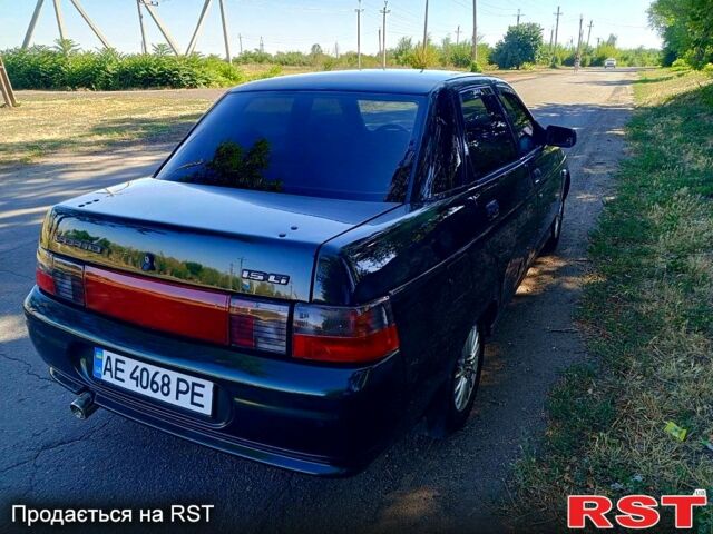 Зеленый ВАЗ 2110, объемом двигателя 1.5 л и пробегом 180 тыс. км за 2100 $, фото 3 на Automoto.ua