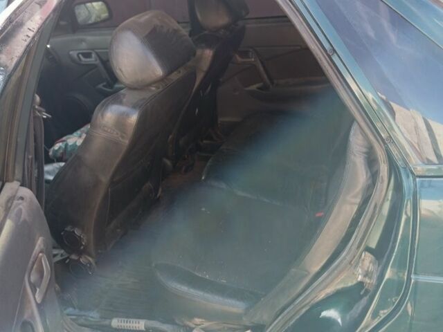 Зеленый ВАЗ 2110, объемом двигателя 1.5 л и пробегом 320 тыс. км за 2200 $, фото 5 на Automoto.ua