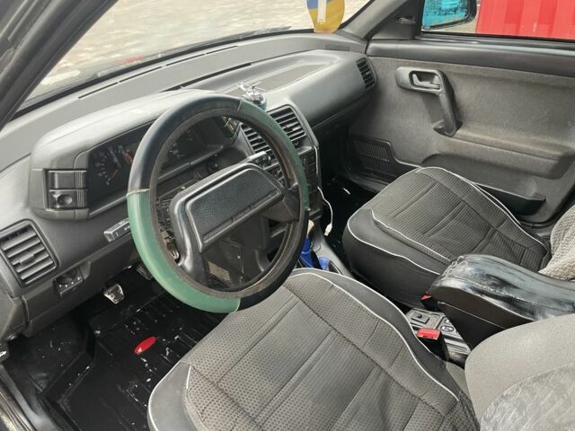 Зеленый ВАЗ 2110, объемом двигателя 1.5 л и пробегом 550 тыс. км за 1200 $, фото 5 на Automoto.ua