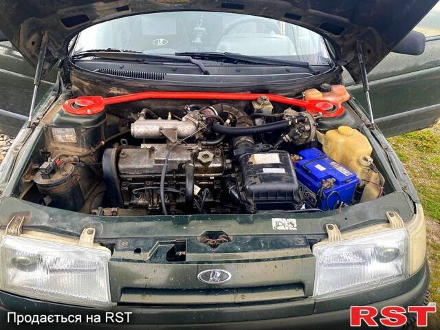 Зелений ВАЗ 2110, об'ємом двигуна 1.5 л та пробігом 379 тис. км за 1100 $, фото 9 на Automoto.ua