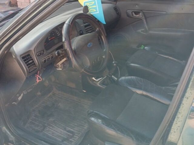 Зеленый ВАЗ 2110, объемом двигателя 1.5 л и пробегом 320 тыс. км за 2200 $, фото 4 на Automoto.ua