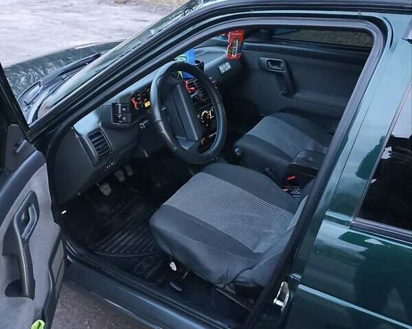 Зелений ВАЗ 2110, об'ємом двигуна 0 л та пробігом 90 тис. км за 3400 $, фото 6 на Automoto.ua