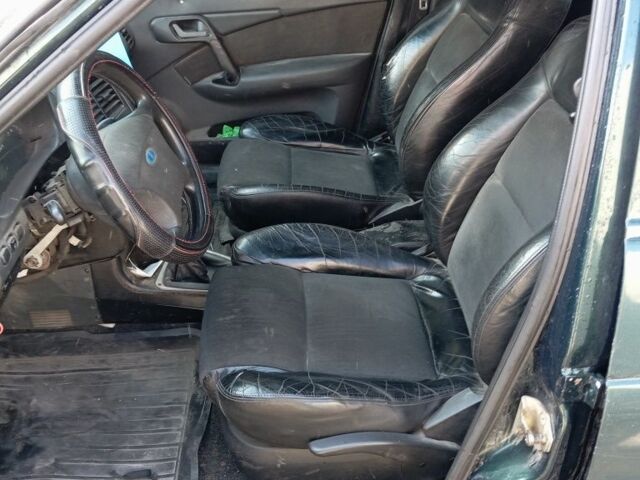 Зеленый ВАЗ 2110, объемом двигателя 1.5 л и пробегом 320 тыс. км за 2200 $, фото 7 на Automoto.ua