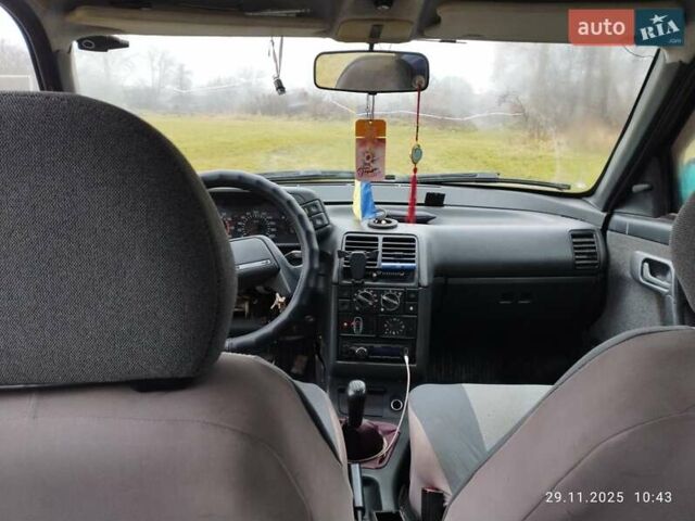 Зелений ВАЗ 2110, об'ємом двигуна 1.6 л та пробігом 293 тис. км за 1200 $, фото 8 на Automoto.ua