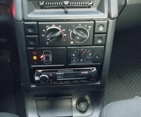 Зелений ВАЗ 2110, об'ємом двигуна 1.5 л та пробігом 156 тис. км за 1800 $, фото 5 на Automoto.ua