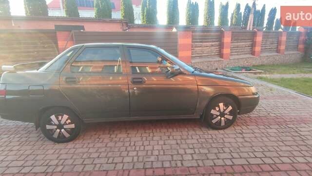 Зеленый ВАЗ 2110, объемом двигателя 1.5 л и пробегом 160 тыс. км за 2000 $, фото 16 на Automoto.ua