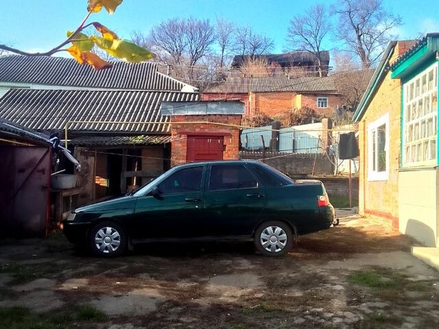 Зеленый ВАЗ 2110, объемом двигателя 1.5 л и пробегом 255 тыс. км за 2100 $, фото 1 на Automoto.ua