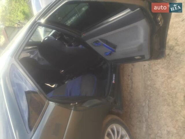 Зеленый ВАЗ 2110, объемом двигателя 1.5 л и пробегом 270 тыс. км за 1600 $, фото 4 на Automoto.ua