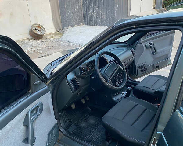 Зелений ВАЗ 2110, об'ємом двигуна 1.6 л та пробігом 180 тис. км за 2600 $, фото 22 на Automoto.ua