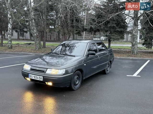 Зеленый ВАЗ 2110, объемом двигателя 1.6 л и пробегом 180 тыс. км за 2600 $, фото 4 на Automoto.ua