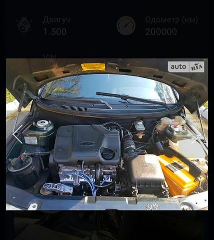 Зеленый ВАЗ 2110, объемом двигателя 1.6 л и пробегом 250 тыс. км за 1300 $, фото 3 на Automoto.ua