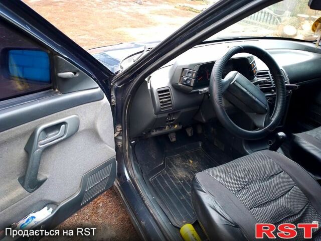 Зеленый ВАЗ 2110, объемом двигателя 1.6 л и пробегом 208 тыс. км за 1650 $, фото 6 на Automoto.ua