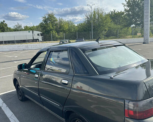 Зеленый ВАЗ 2110, объемом двигателя 1.6 л и пробегом 280 тыс. км за 2600 $, фото 3 на Automoto.ua