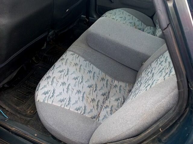 Зеленый ВАЗ 2110, объемом двигателя 1.6 л и пробегом 225 тыс. км за 2250 $, фото 1 на Automoto.ua