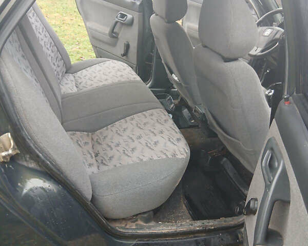 Зелений ВАЗ 2110, об'ємом двигуна 1.6 л та пробігом 126 тис. км за 1850 $, фото 10 на Automoto.ua