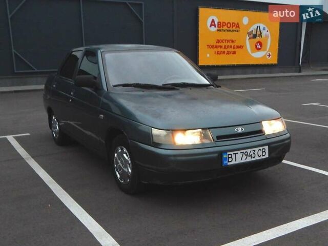 Зеленый ВАЗ 2110, объемом двигателя 1.6 л и пробегом 190 тыс. км за 1800 $, фото 2 на Automoto.ua