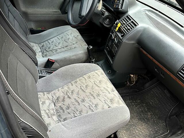 Зеленый ВАЗ 2110, объемом двигателя 1.6 л и пробегом 365 тыс. км за 1200 $, фото 5 на Automoto.ua