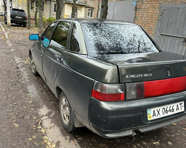 Зеленый ВАЗ 2110, объемом двигателя 1.6 л и пробегом 365 тыс. км за 1500 $, фото 1 на Automoto.ua