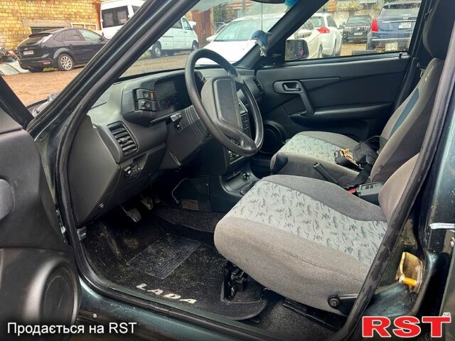 Зелений ВАЗ 2110, об'ємом двигуна 1.6 л та пробігом 193 тис. км за 2000 $, фото 2 на Automoto.ua
