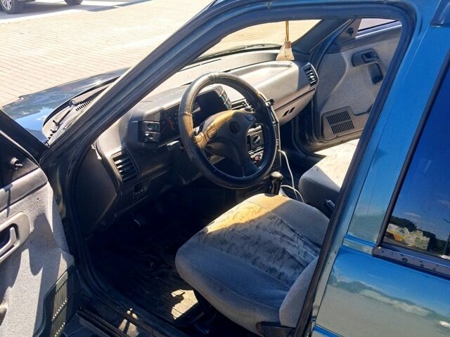 Зелений ВАЗ 2110, об'ємом двигуна 1.6 л та пробігом 0 тис. км за 1600 $, фото 7 на Automoto.ua