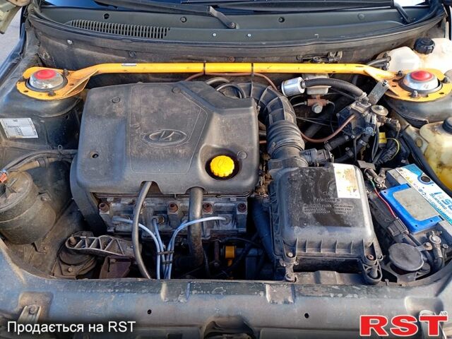 Зелений ВАЗ 2110, об'ємом двигуна 1.6 л та пробігом 300 тис. км за 1300 $, фото 7 на Automoto.ua