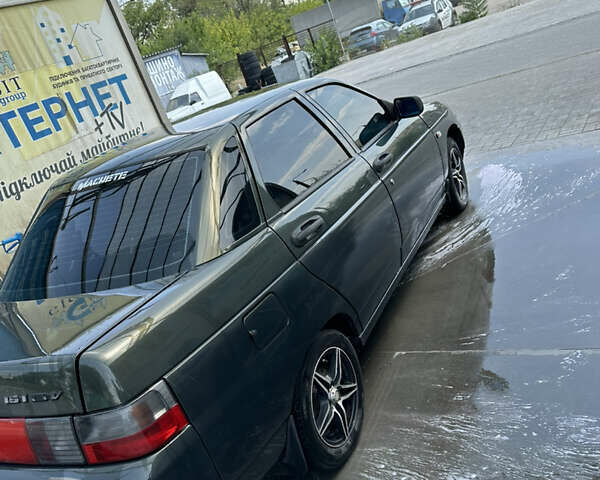 Зеленый ВАЗ 2110, объемом двигателя 1.6 л и пробегом 210 тыс. км за 2000 $, фото 3 на Automoto.ua