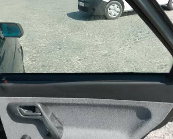 Зелений ВАЗ 2110, об'ємом двигуна 1.6 л та пробігом 170 тис. км за 1650 $, фото 10 на Automoto.ua