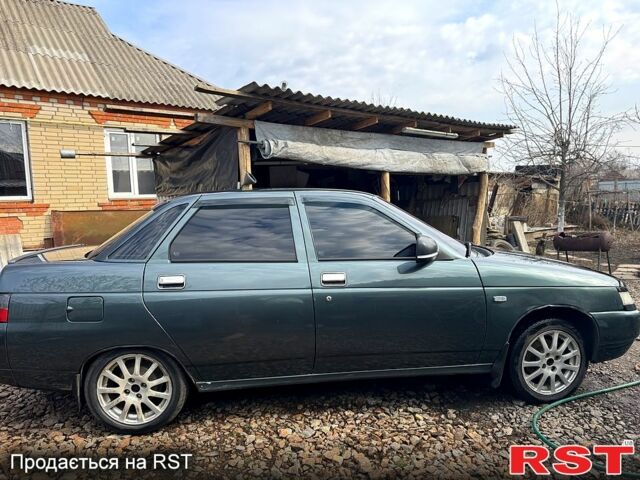 Зеленый ВАЗ 2110, объемом двигателя 1.6 л и пробегом 210 тыс. км за 2200 $, фото 3 на Automoto.ua