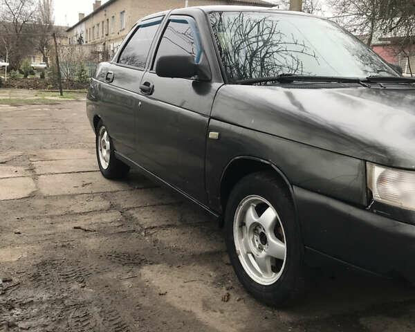 Зеленый ВАЗ 2110, объемом двигателя 1.6 л и пробегом 200 тыс. км за 1181 $, фото 2 на Automoto.ua