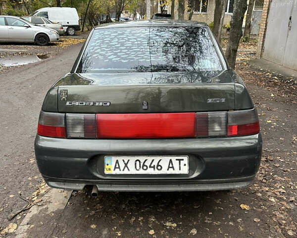 Зеленый ВАЗ 2110, объемом двигателя 1.6 л и пробегом 365 тыс. км за 1500 $, фото 2 на Automoto.ua