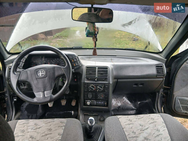 Зелений ВАЗ 2110, об'ємом двигуна 1.6 л та пробігом 126 тис. км за 1850 $, фото 11 на Automoto.ua