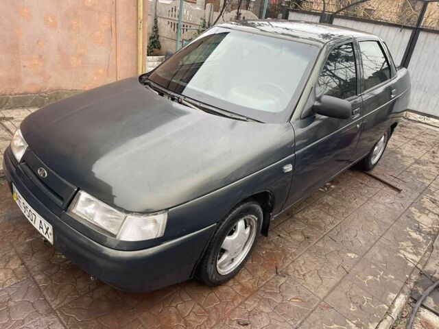 Зеленый ВАЗ 2110, объемом двигателя 1.6 л и пробегом 232 тыс. км за 1800 $, фото 1 на Automoto.ua